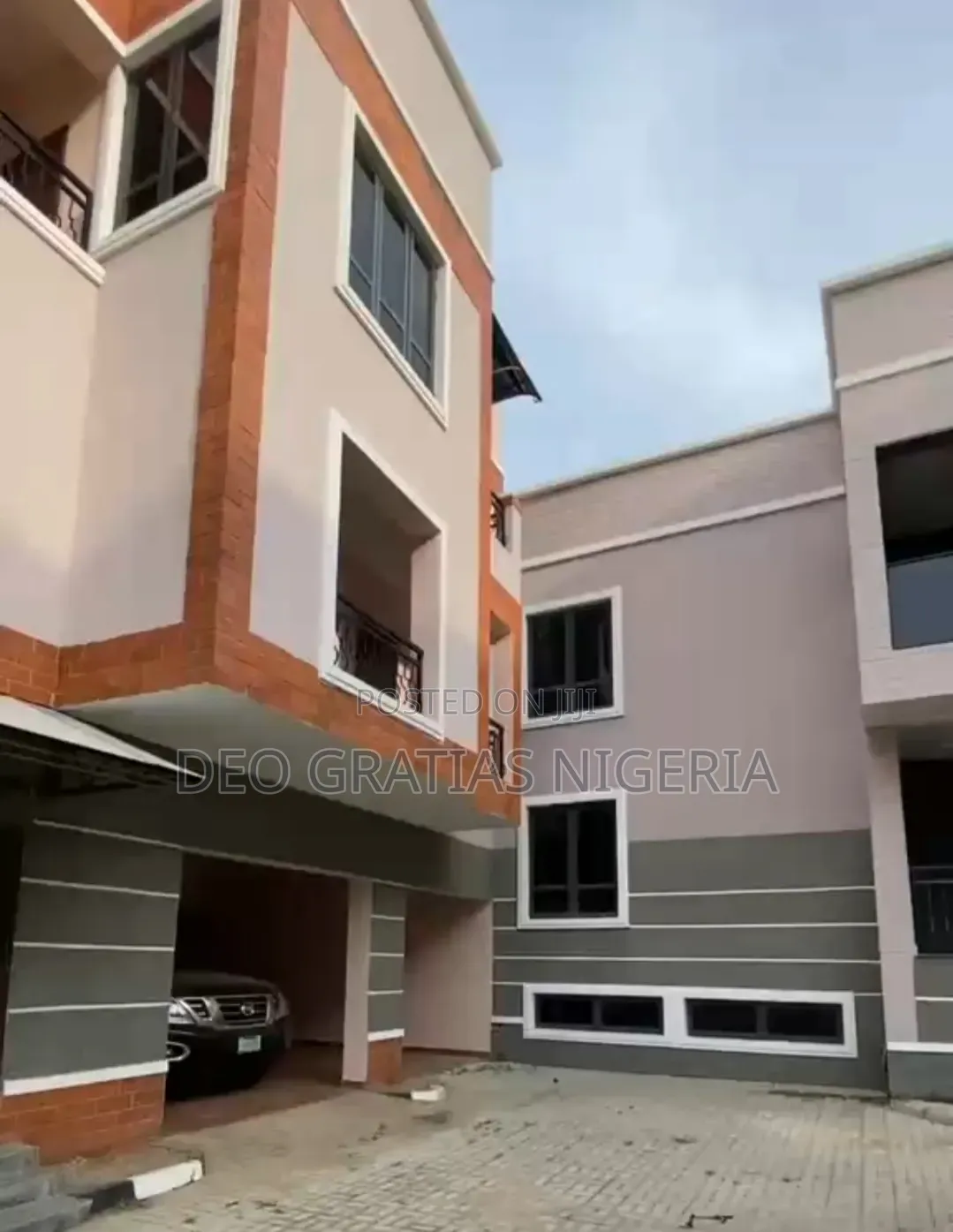 2bdrm Apartment in Estate, Katampe Extension for sale