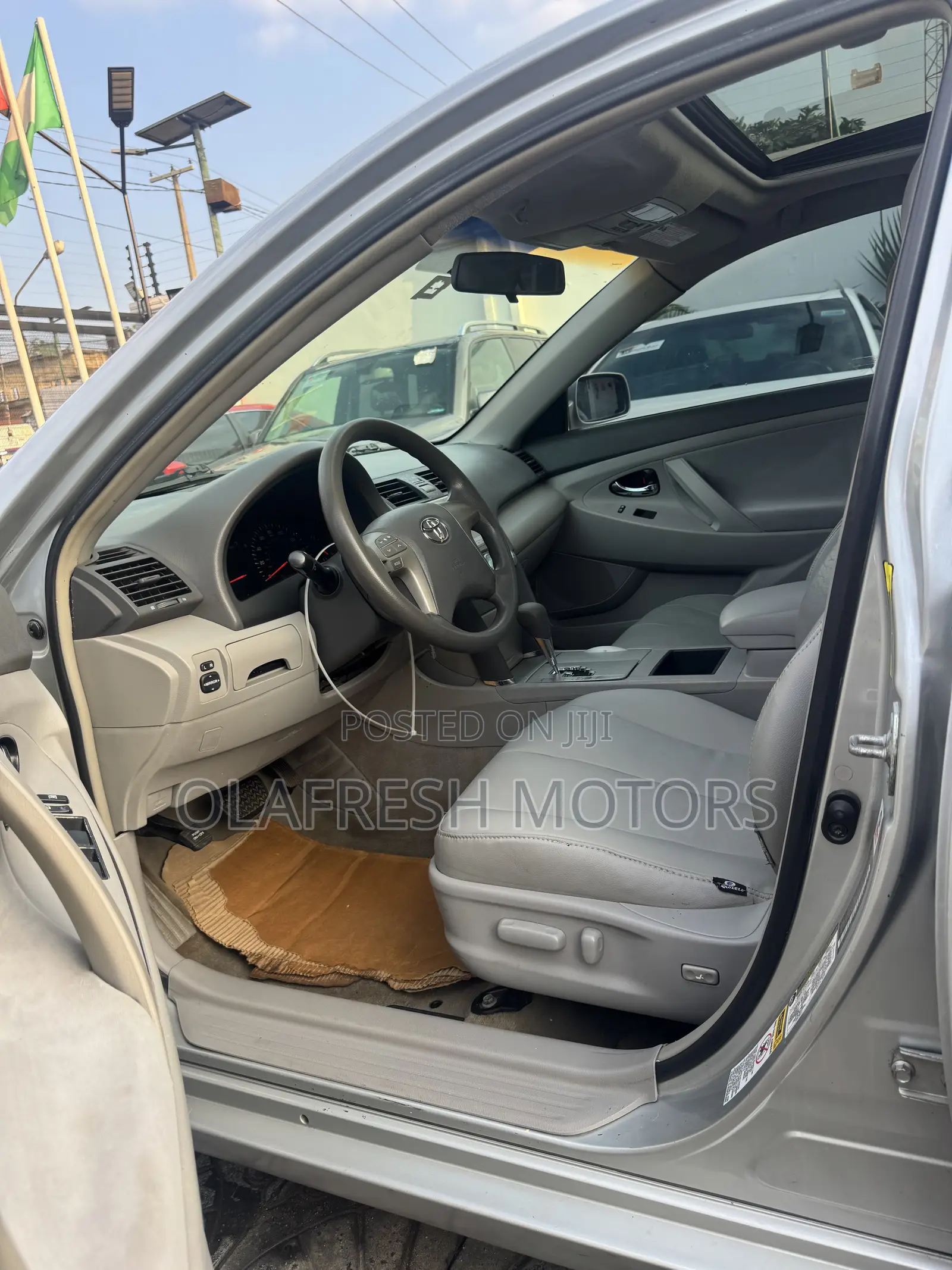Toyota Camry LE V6 4dr Sedan (3.5L 6cyl 6AM) 2008 Silver