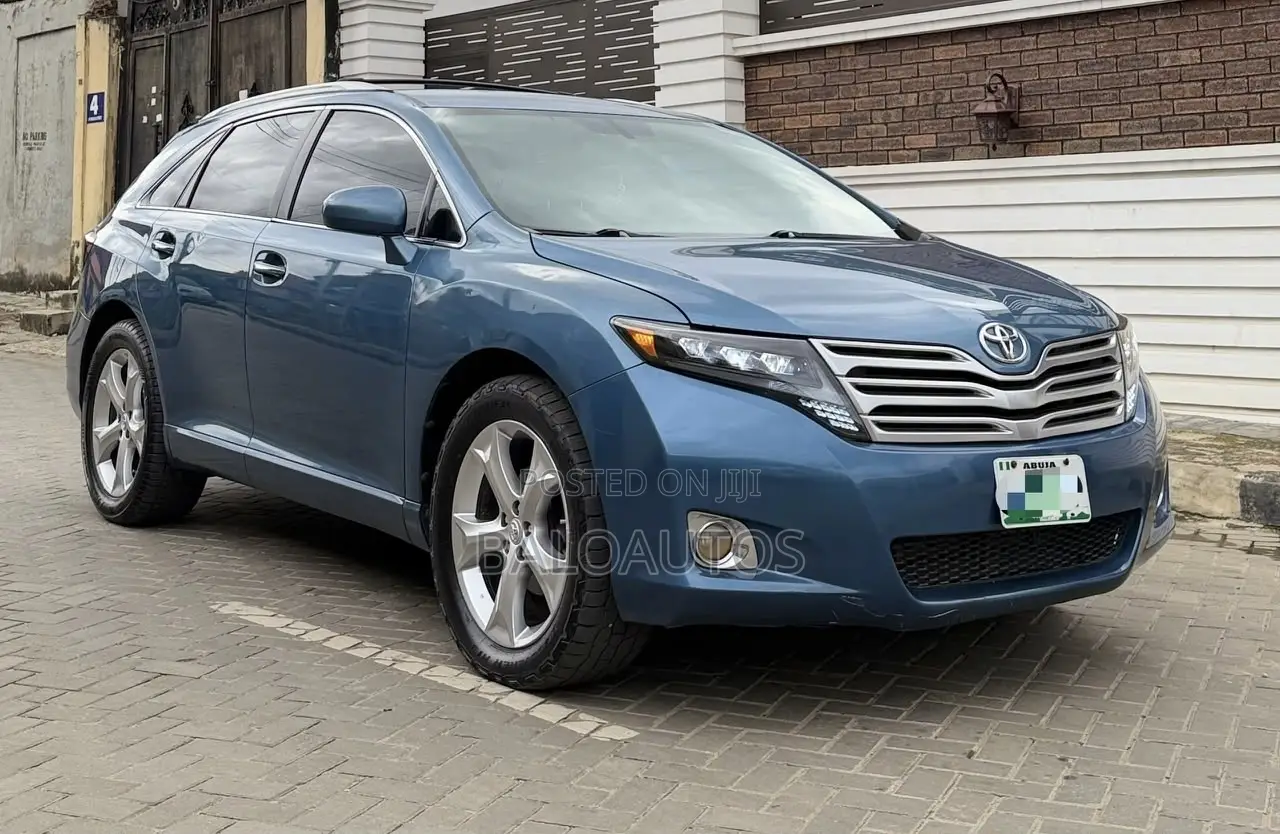 Toyota Venza V6 2010 Blue