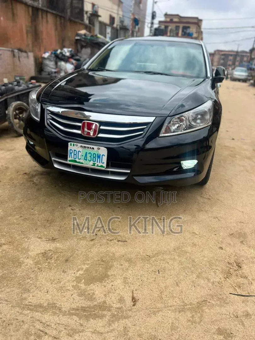 Honda Accord 2010 Black