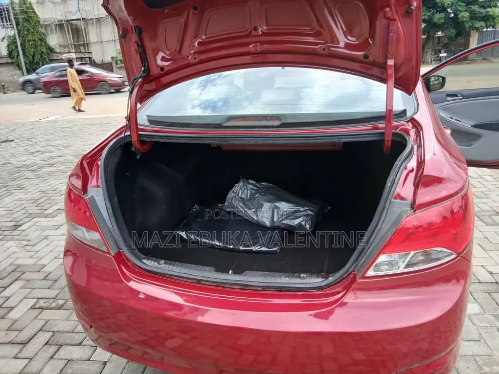 Hyundai Accent 2015 Red