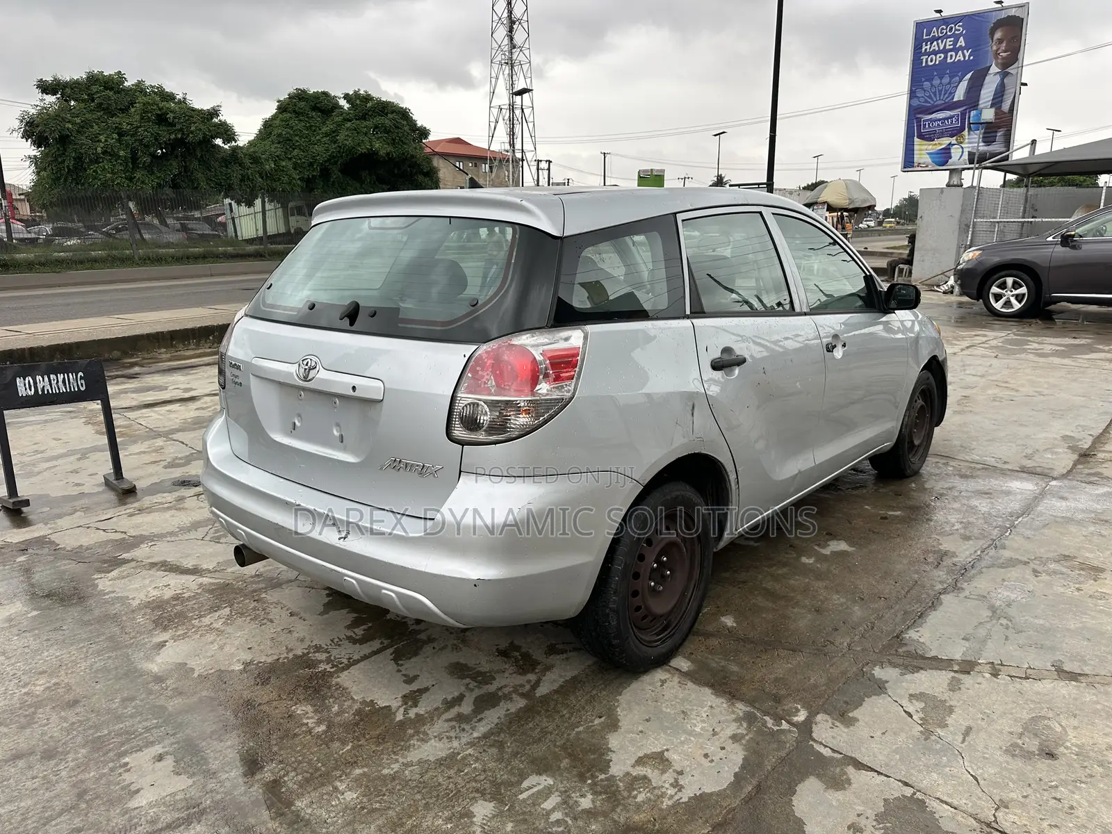 Toyota Matrix Hatchback FWD (1.8L 4cyl 5M) 2008 Silver