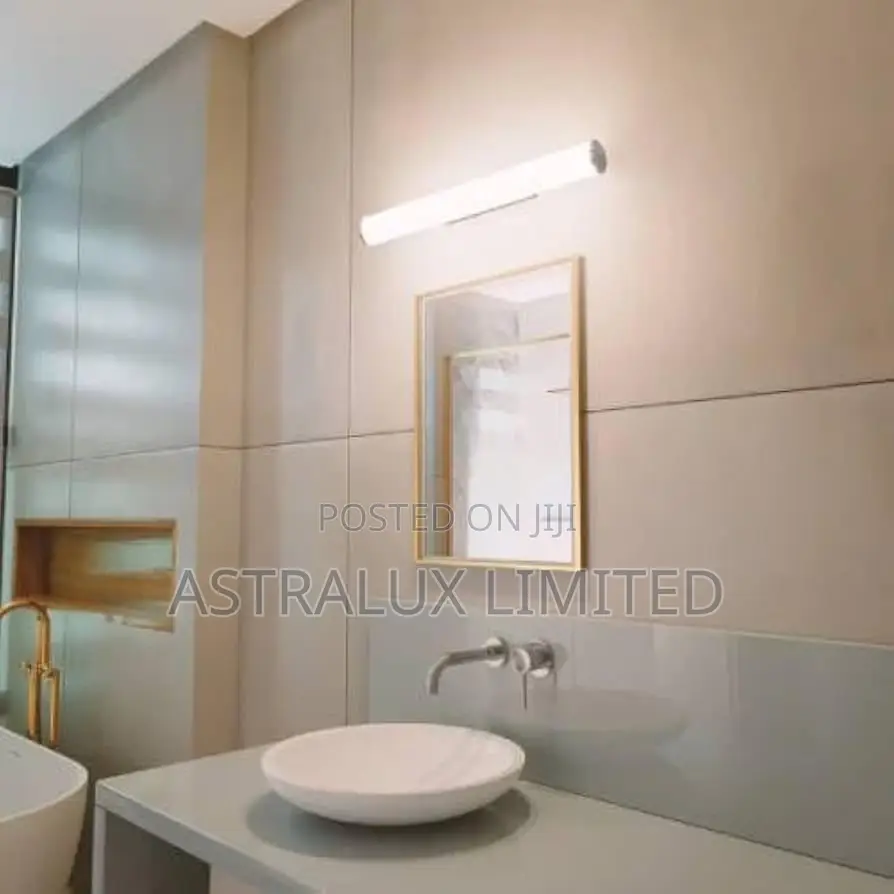 Philips MERAKI Round Bathroom Wall Light 20W IP44 Warm White 582106