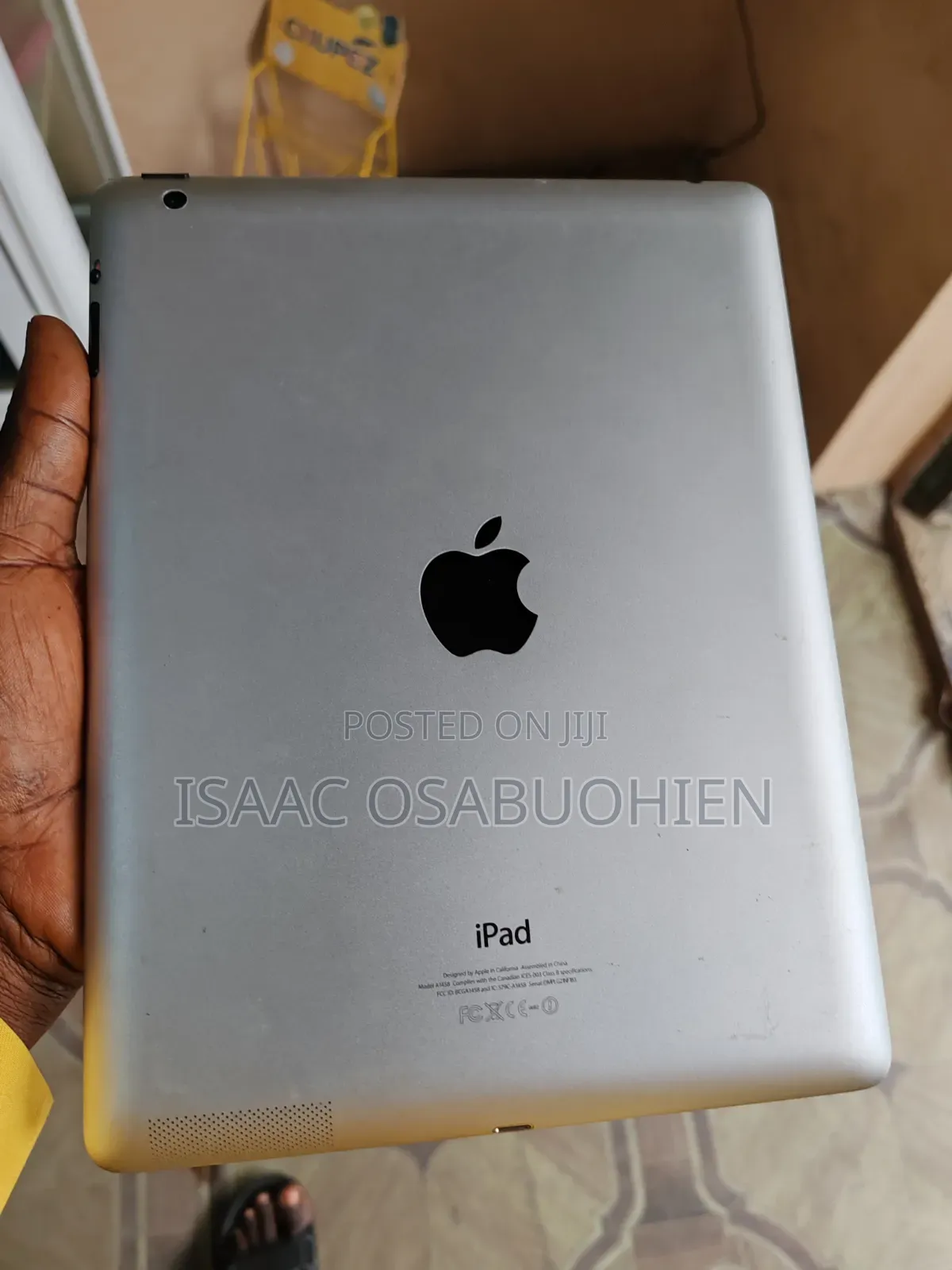 Apple iPad 4 Wi-Fi 16 GB Black