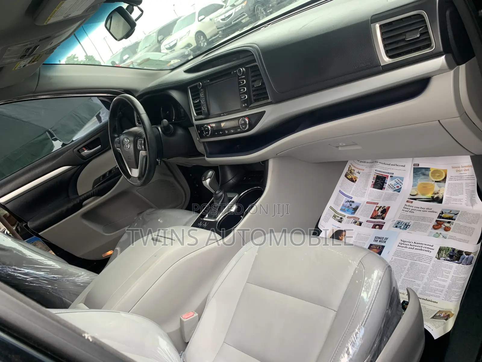 Toyota Highlander XLE 4dr SUV AWD (3.5L 6cyl 6A) 2015 Black