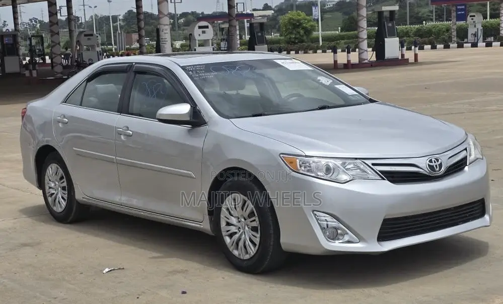 Toyota Camry 2013 Silver