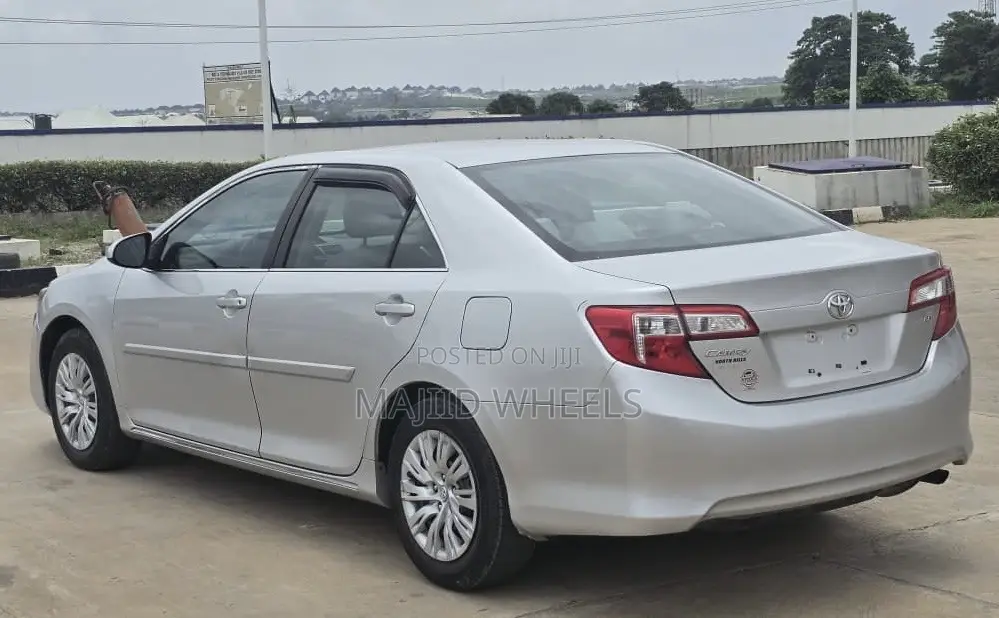 Toyota Camry 2013 Silver