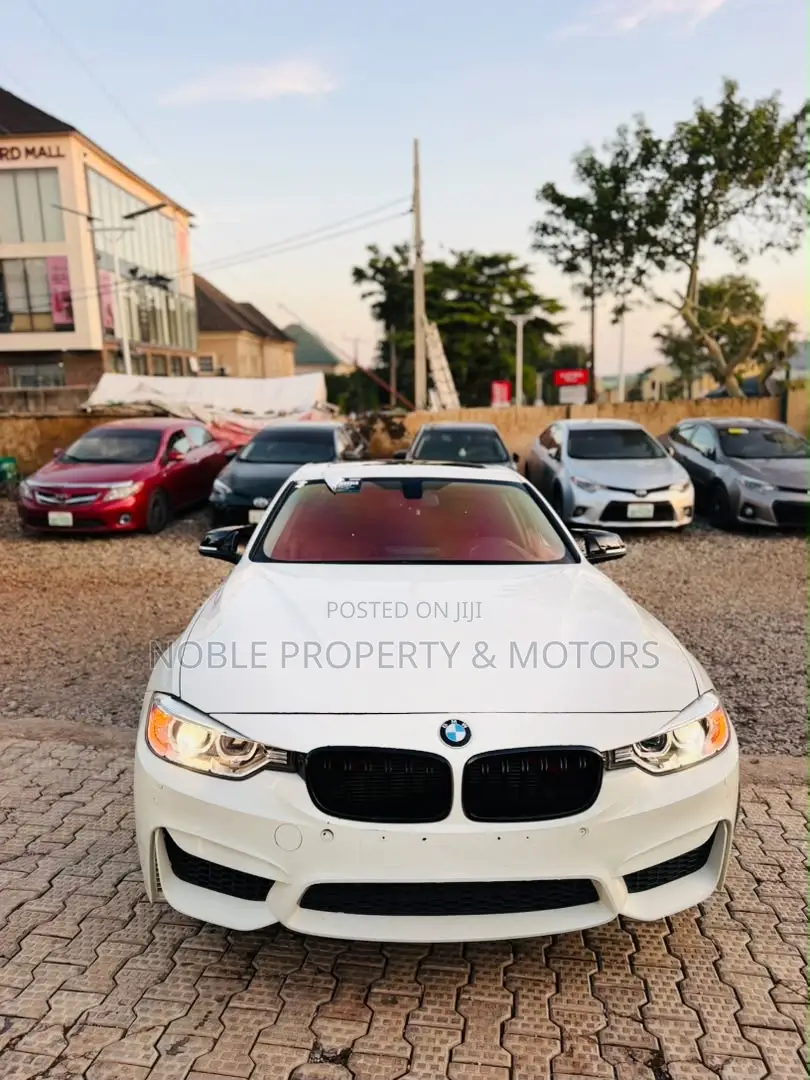 BMW 3 Series 328i RWD 2013 White