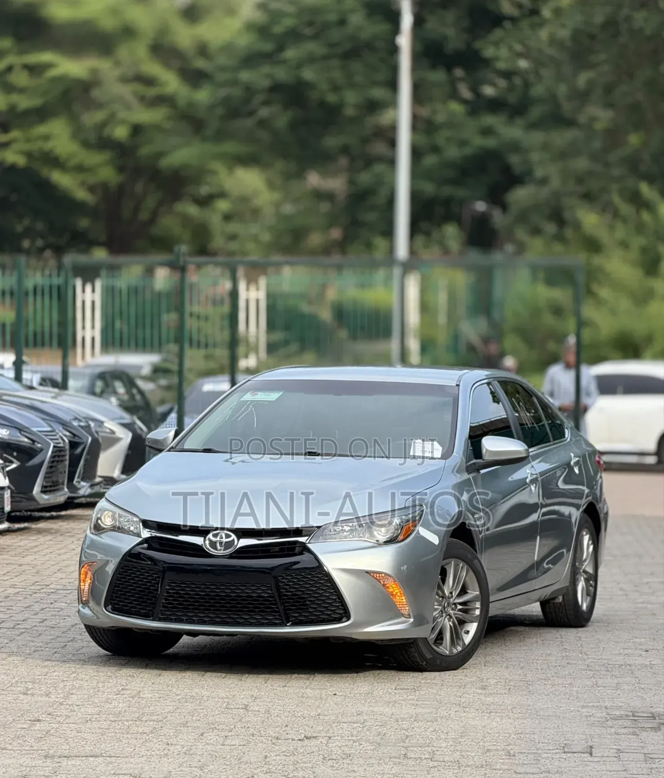Toyota Camry 2017 Silver