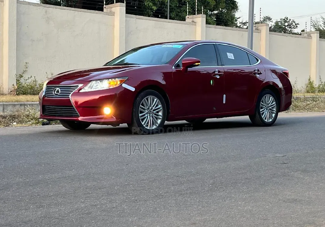 Lexus ES 2014 Red
