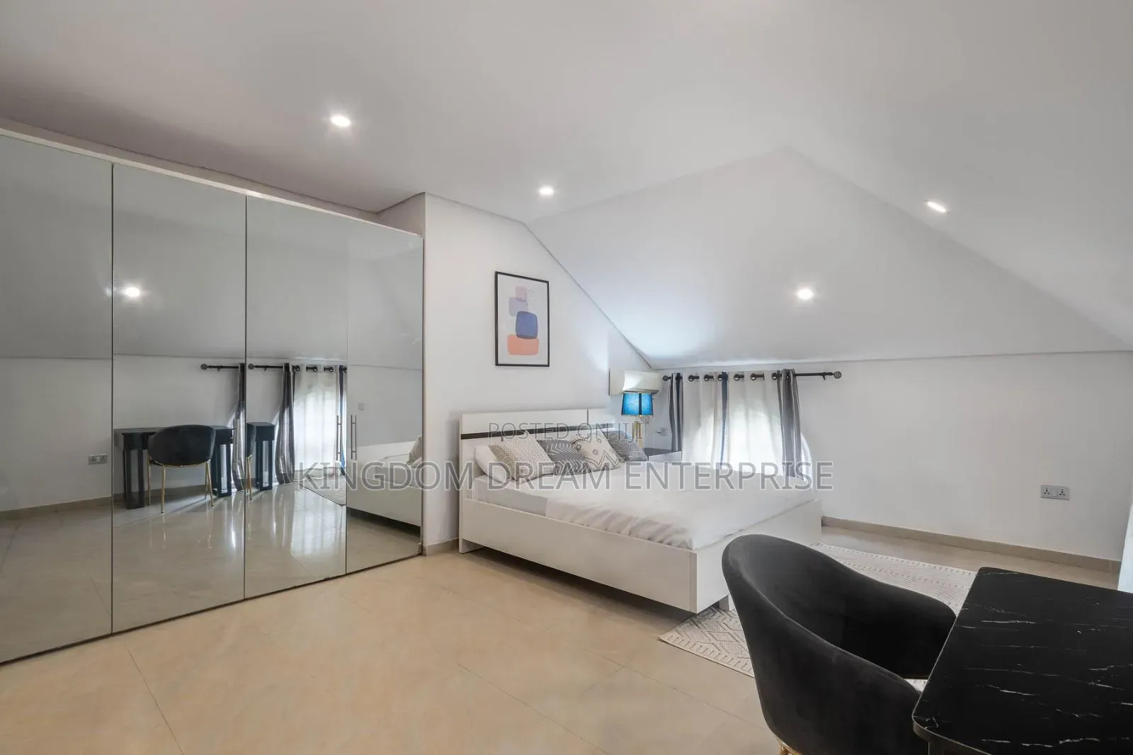 Furnished 4bdrm Apartment in Lekki Phase 1 for rent