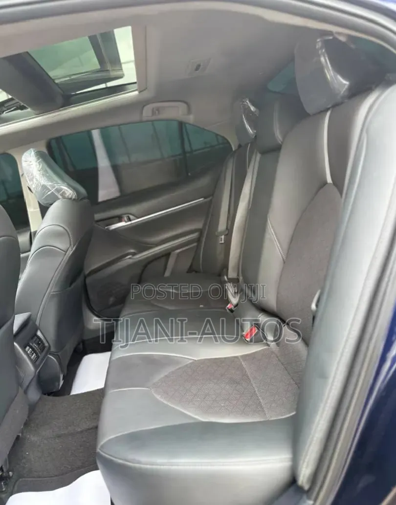 Toyota Camry 2021 Blue