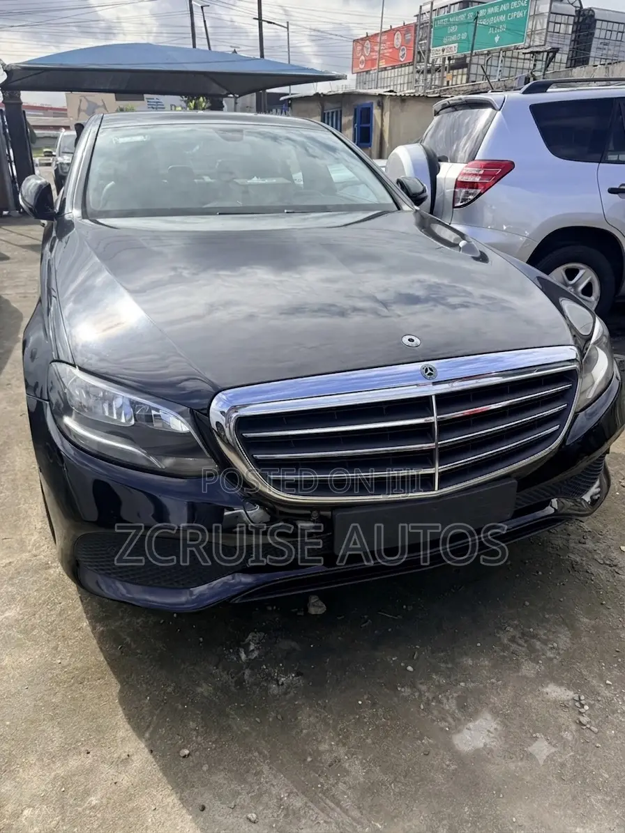 Mercedes-Benz E200 2017 Black