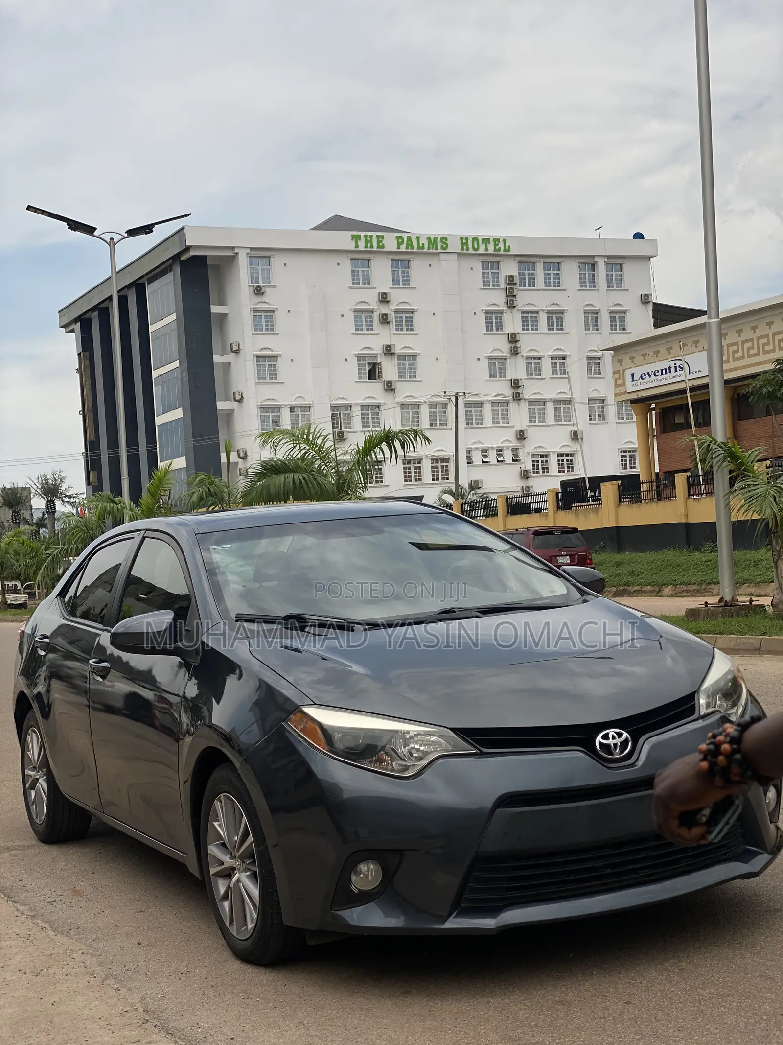 Toyota Corolla LE Eco Premium 4dr Sedan (1.8L 4cyl CVT) 2015 Gray