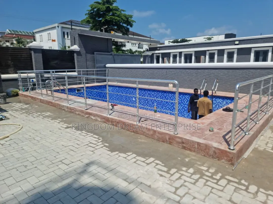4bdrm Townhouse/Terrace in Oniru Victoria for sale