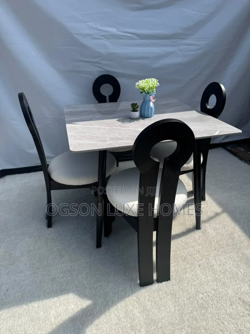Regal Comfortable Dining Set With Four Wooden Chair