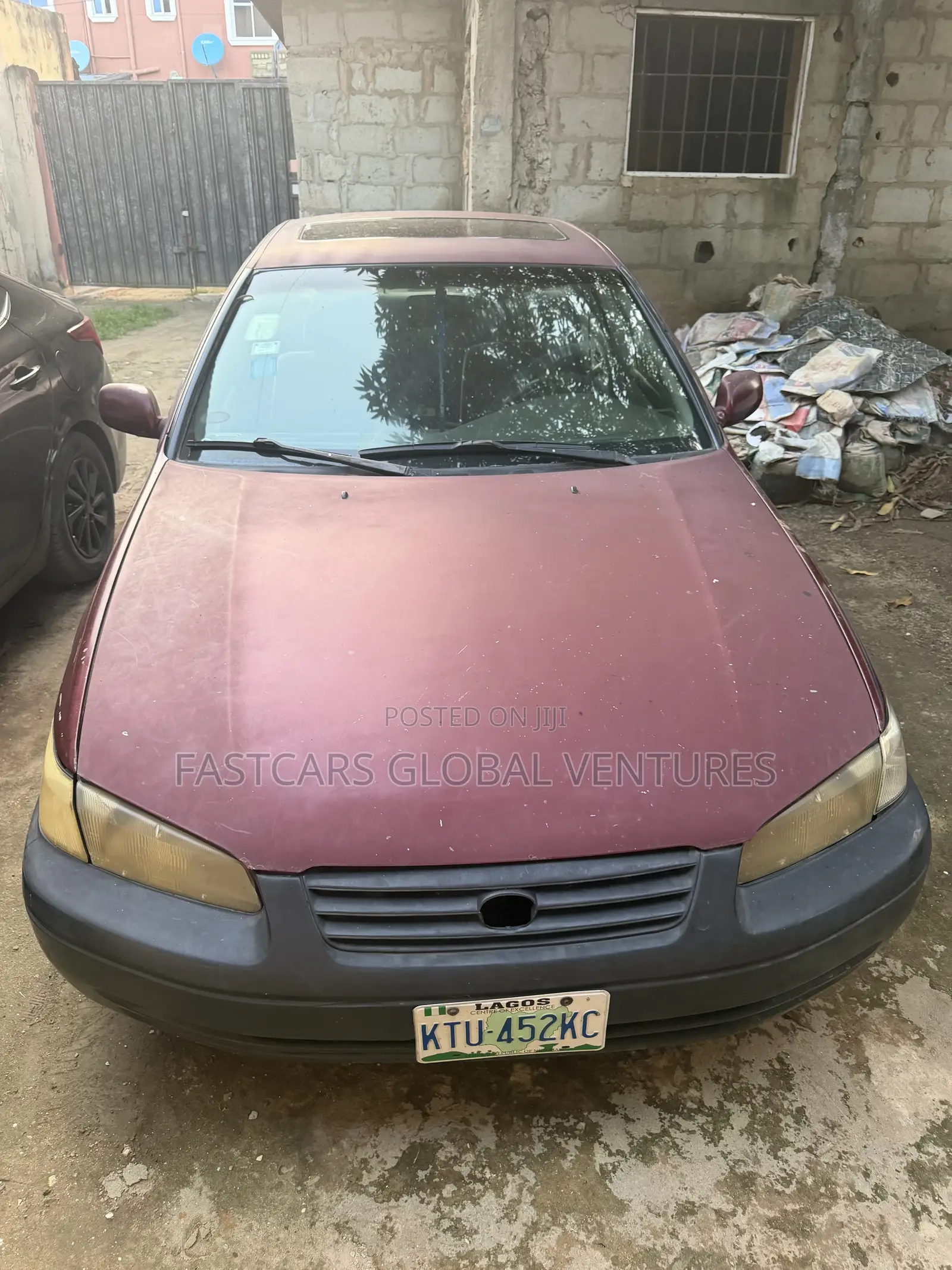 Toyota Camry LE 4dr Sedan (2.2L 4cyl 4A) 2000 Red