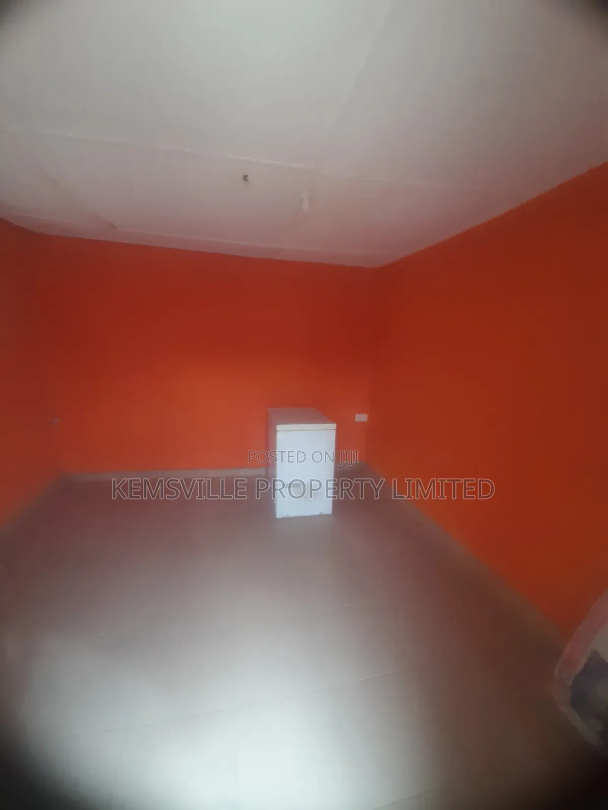 Big Shop With Bulglary for Rent
