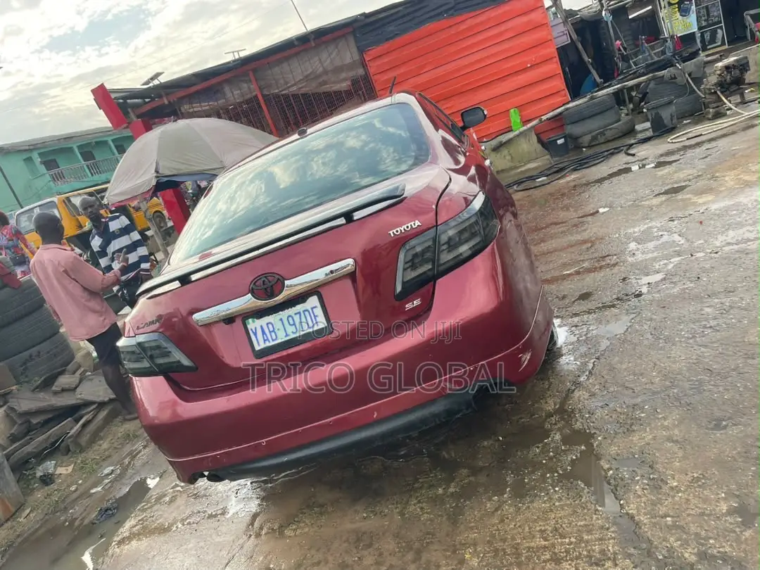 Toyota Camry SE 4dr Sedan (2.5L 4cyl 6AM) 2010 Burgundy