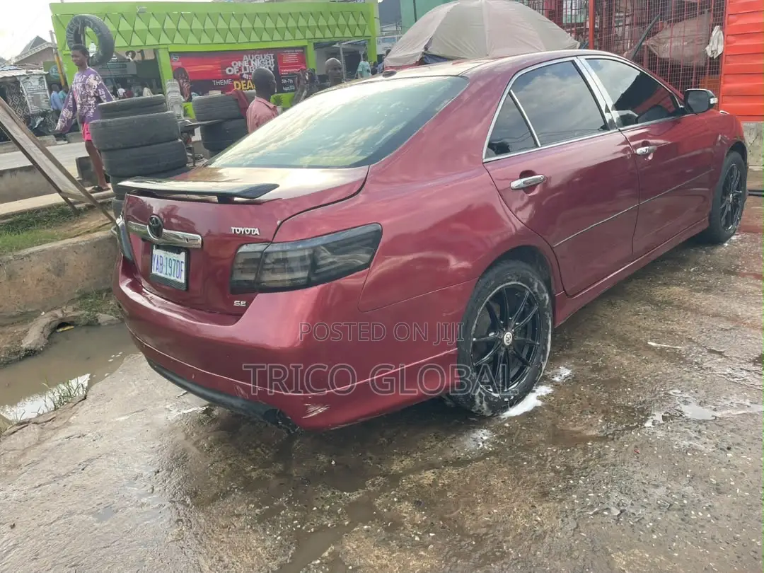 Toyota Camry SE 4dr Sedan (2.5L 4cyl 6AM) 2010 Burgundy
