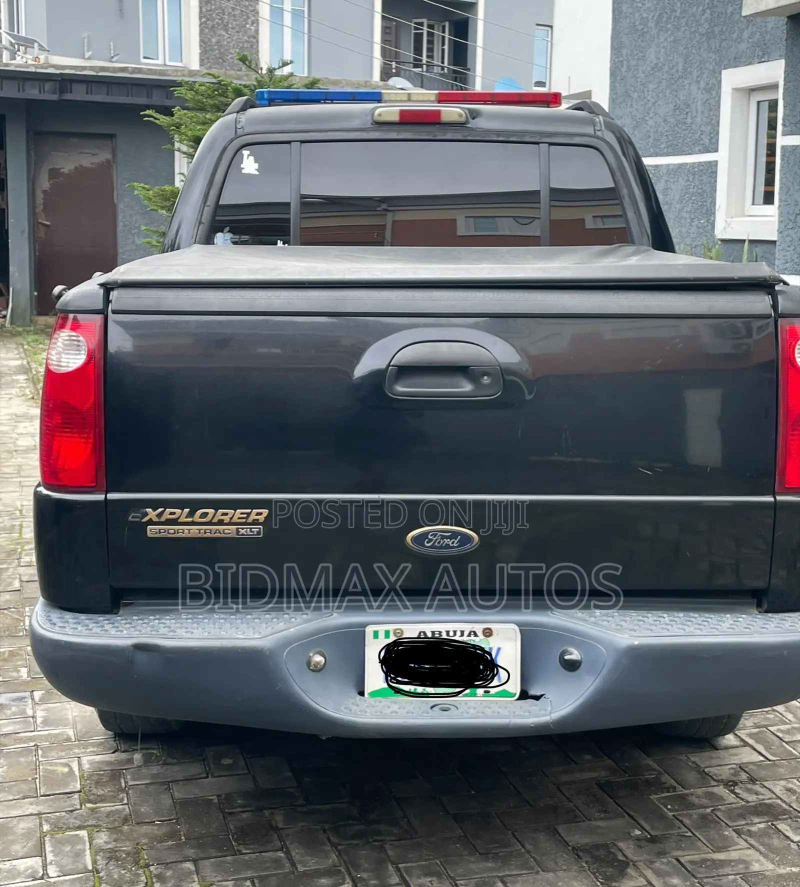 Ford Sport Trac 2005 Black