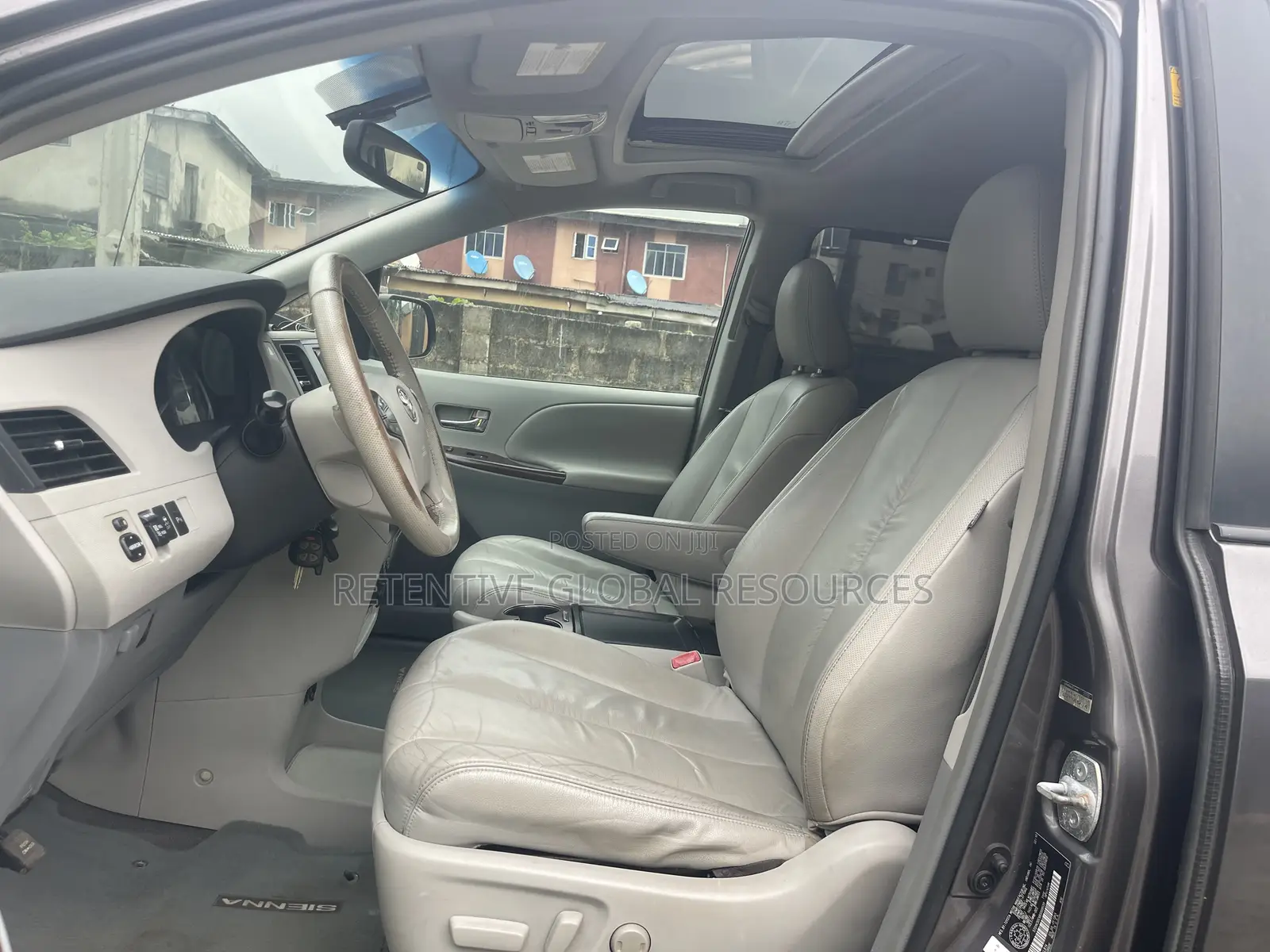 Toyota Sienna XLE 7 Passenger 2011 Gray