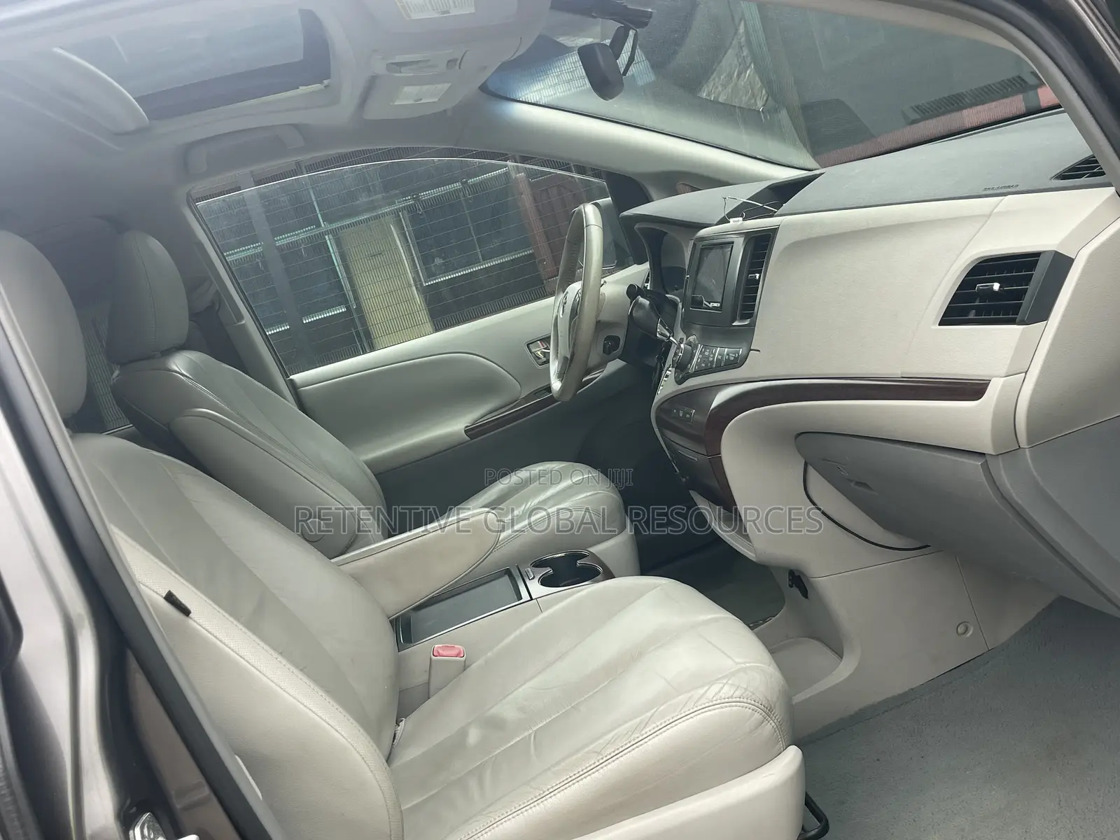 Toyota Sienna XLE 7 Passenger 2011 Gray