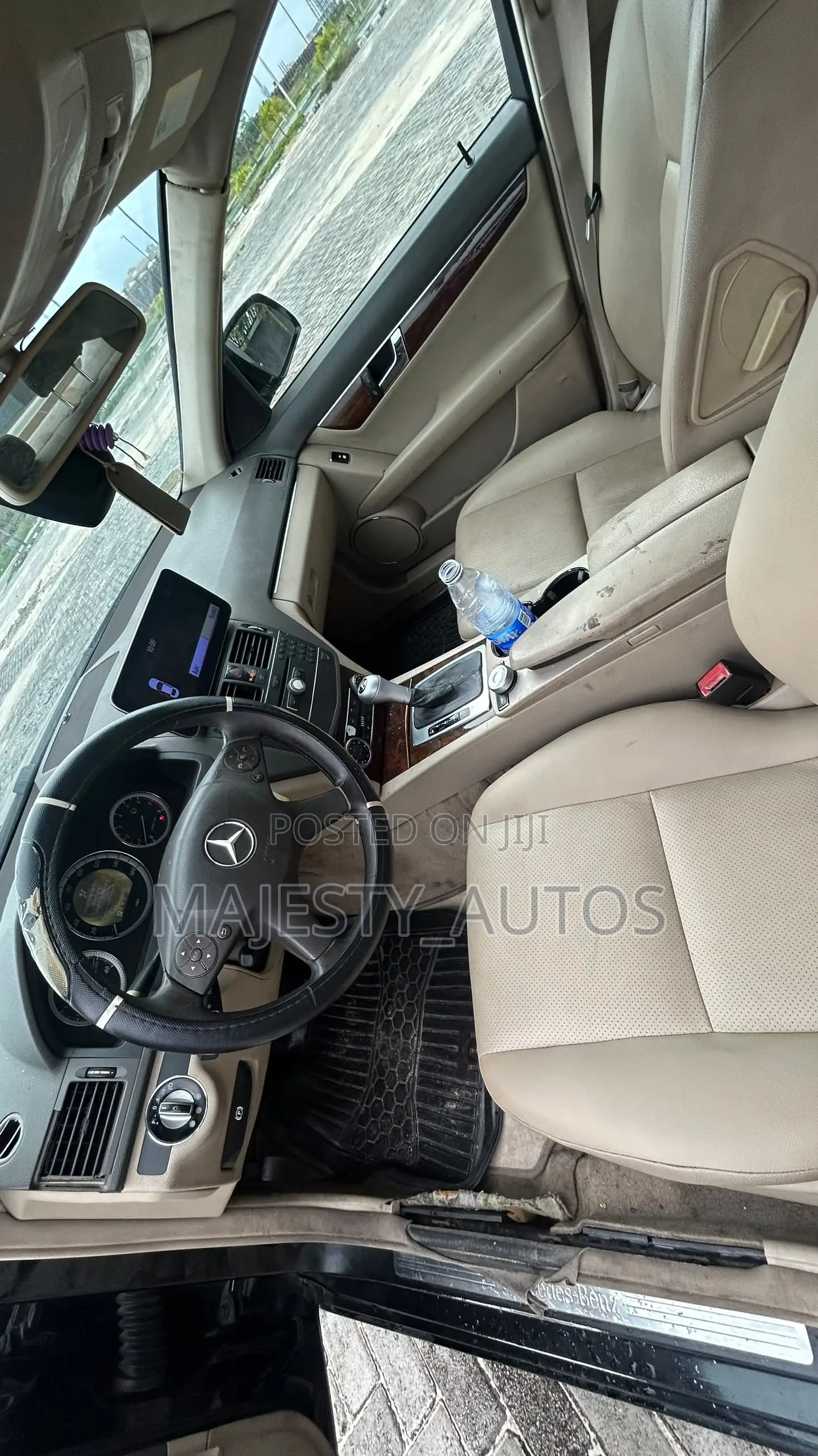 Mercedes-Benz C300 2009 Black