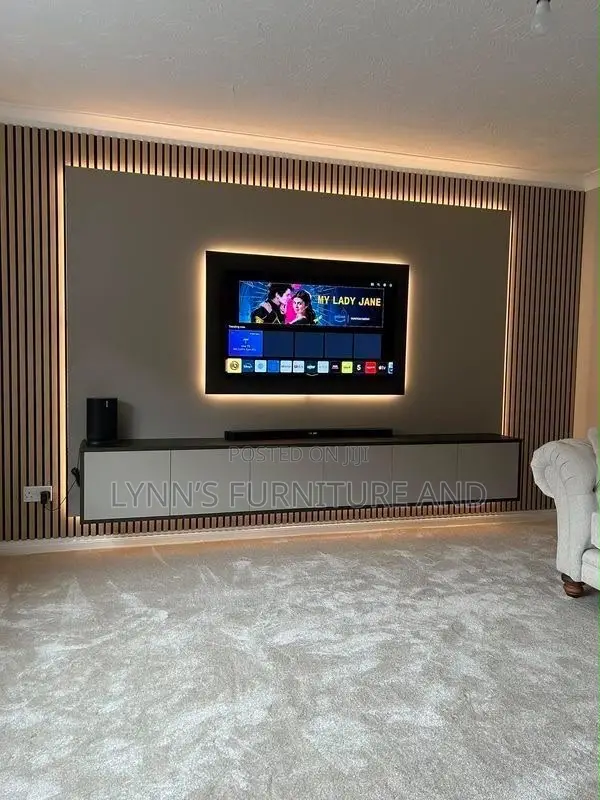 Well Finished TV Console Unit