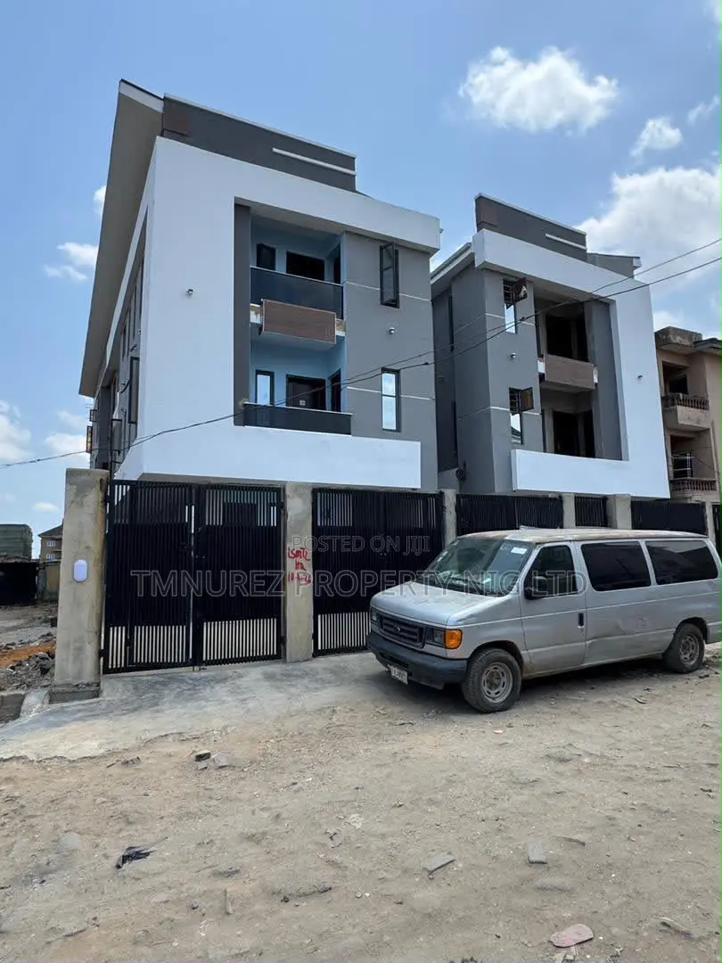 2bdrm Apartment in Gbagada for sale