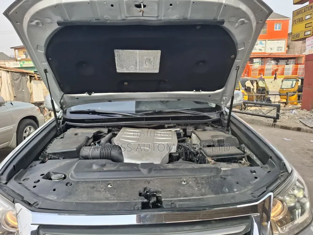 Lexus GX 2015 Silver
