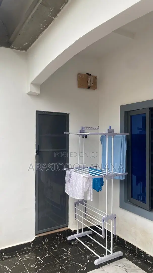 3bdrm Bungalow in Shelter Afrique, Uyo for sale
