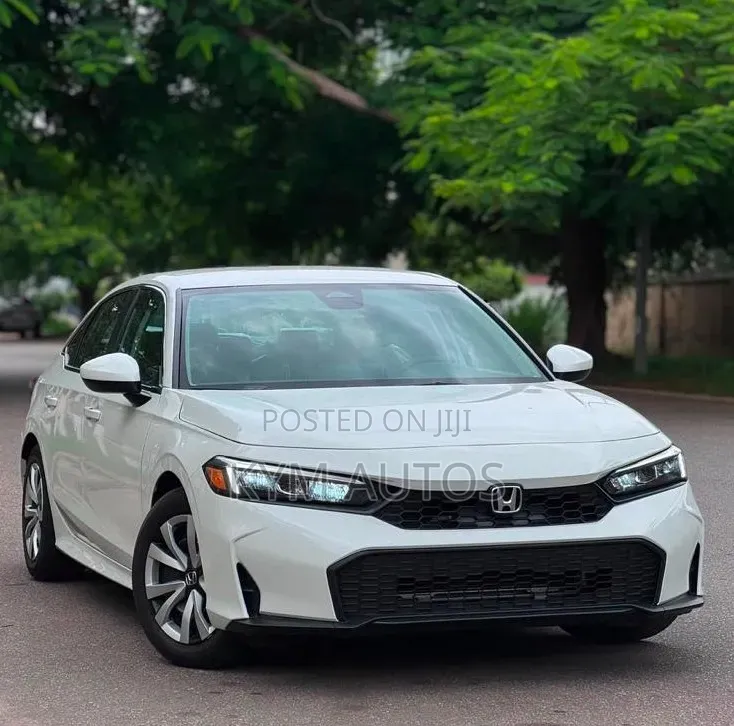 Honda Civic 2025 White