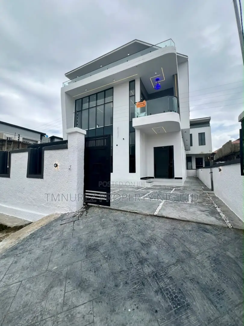 4bdrm Duplex in Sangotedo for sale