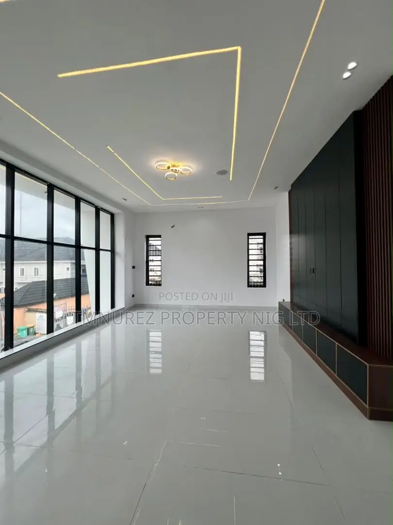 4bdrm Duplex in Sangotedo for sale