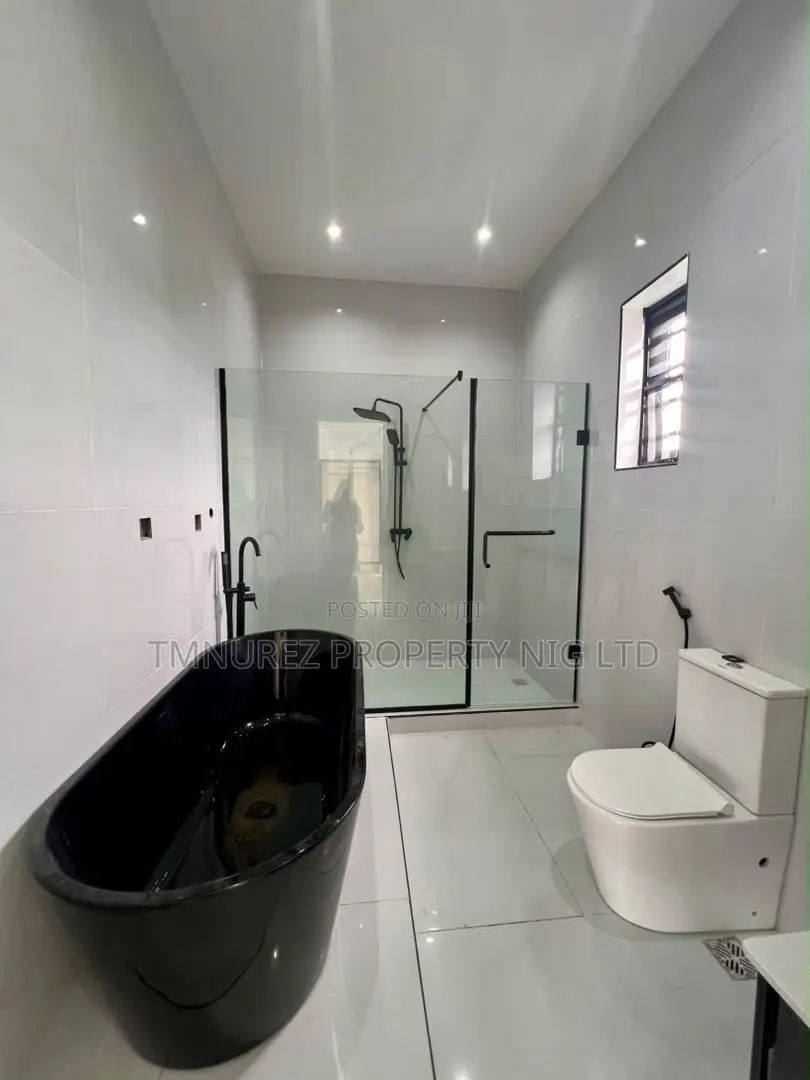 4bdrm Duplex in Sangotedo for sale