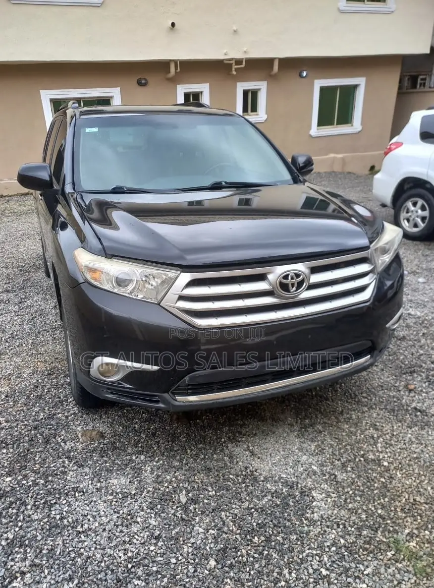 Toyota Highlander Limited 3.5l 4WD 2013 Black