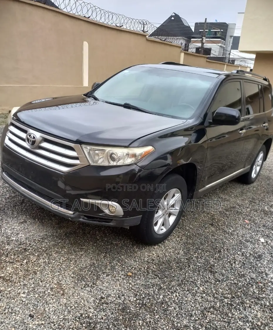 Toyota Highlander Limited 3.5l 4WD 2013 Black