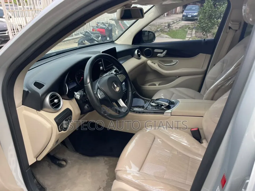 Mercedes-Benz GLC-Class 2016 Silver