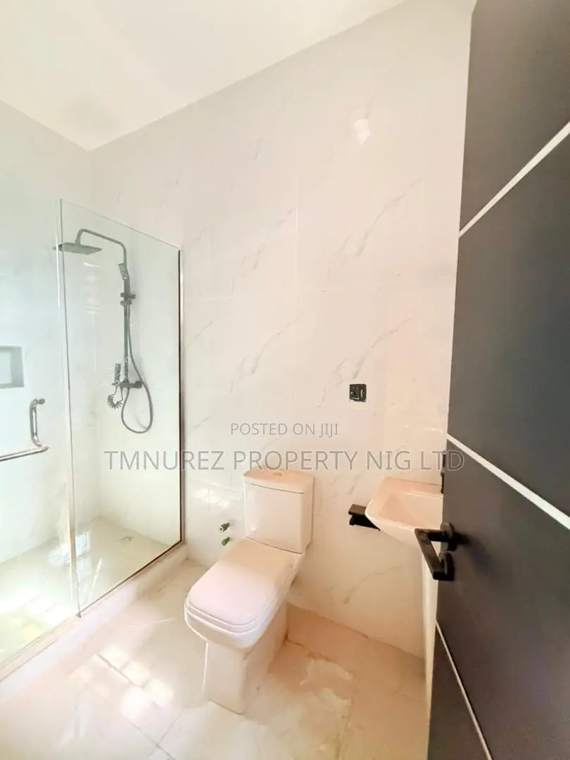 4bdrm Duplex in Magodo for sale
