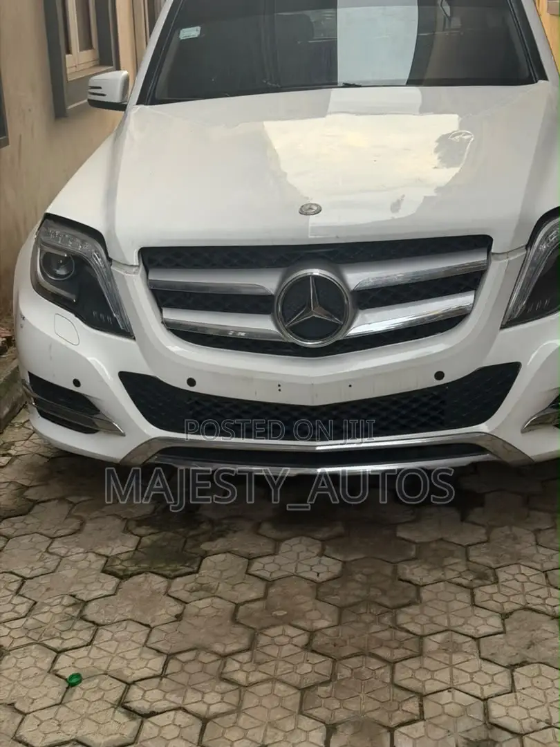 Mercedes-Benz GLK-Class 350 4MATIC 2011 White
