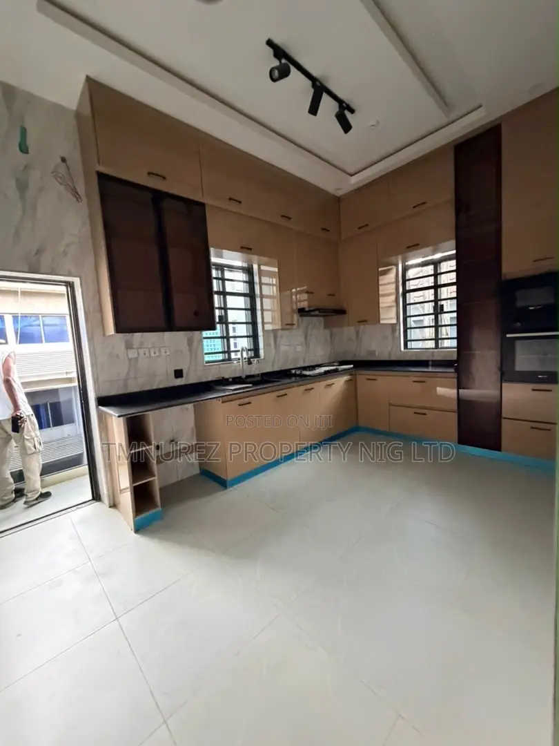 2bdrm Apartment in Ikeja for sale