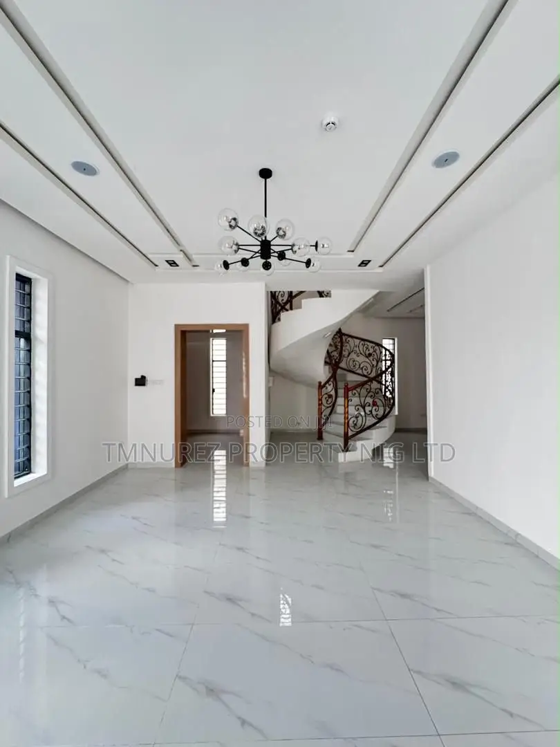 5bdrm Duplex in Omole Phase 1 for sale
