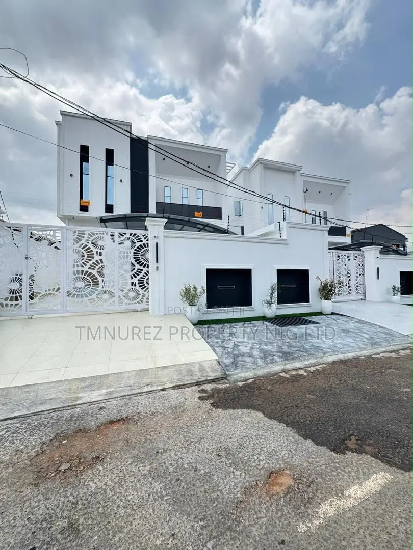 5bdrm Duplex in Omole Phase 1 for sale