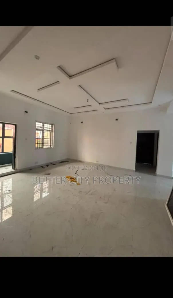 3bdrm Apartment in Magodo Gra I Estate for rent