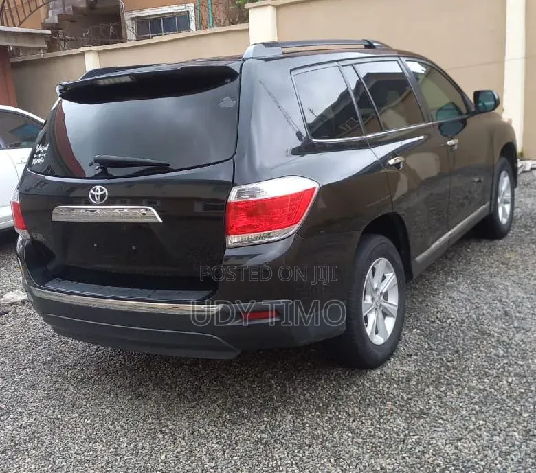 Toyota Highlander 2013 Black