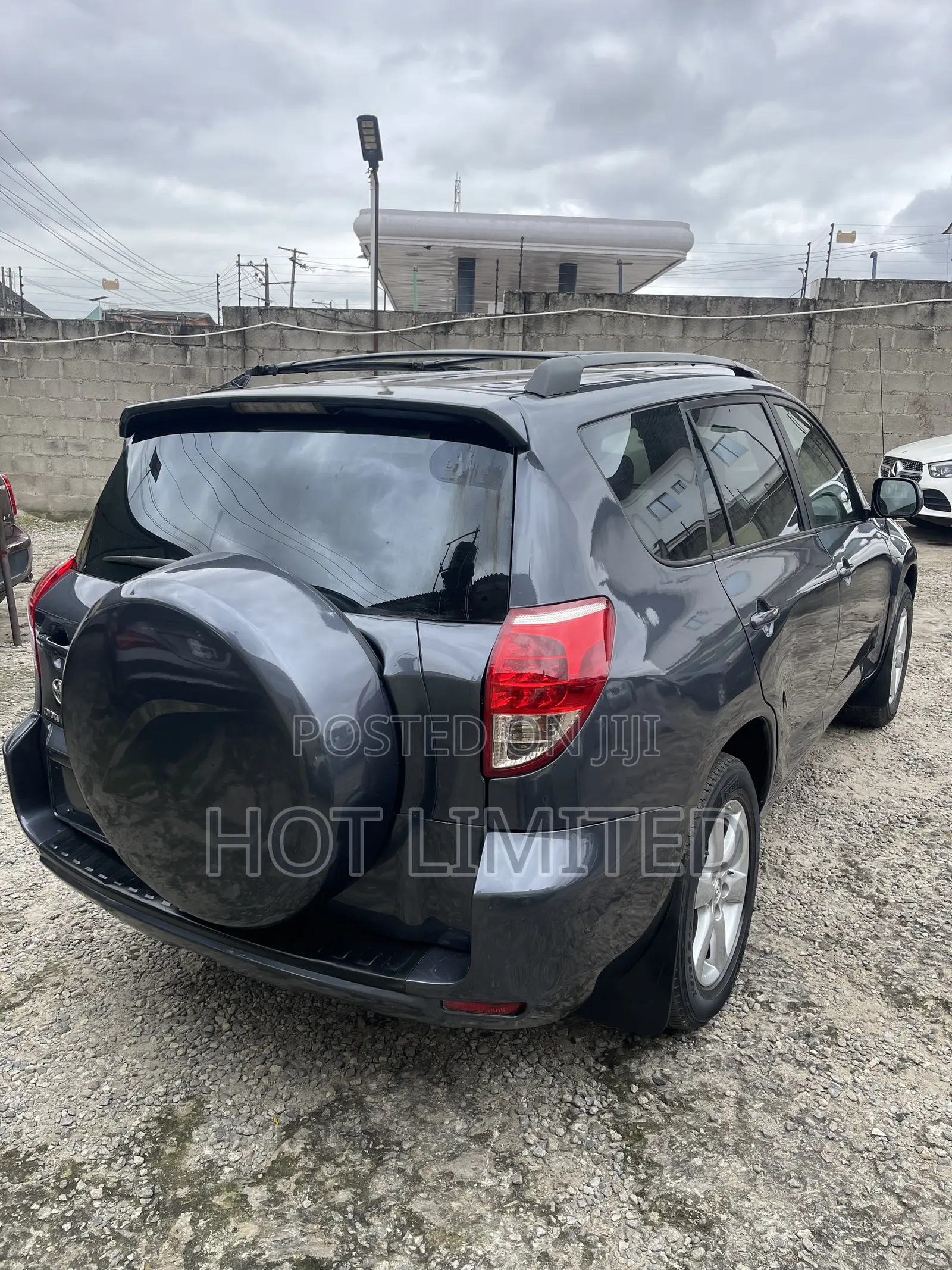 Toyota RAV4 Limited 2008 Gray