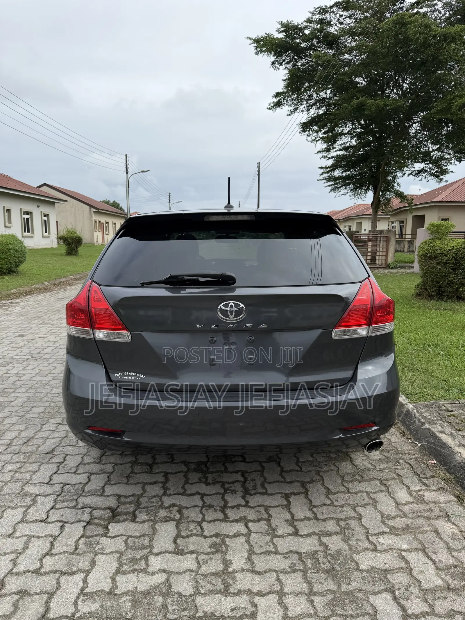 Toyota Venza 2010 Gray