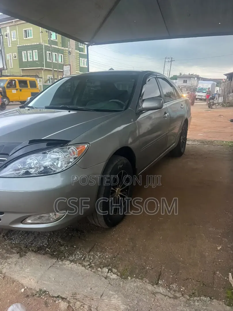 Toyota Camry 2006 Gray