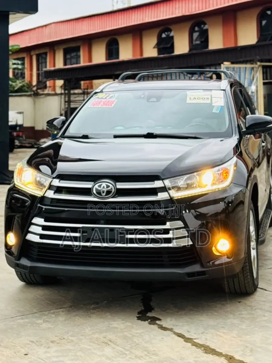 Toyota Highlander Limited Platinum 4x4 V6 (3.5L 6cyl 8A) 2017 Black